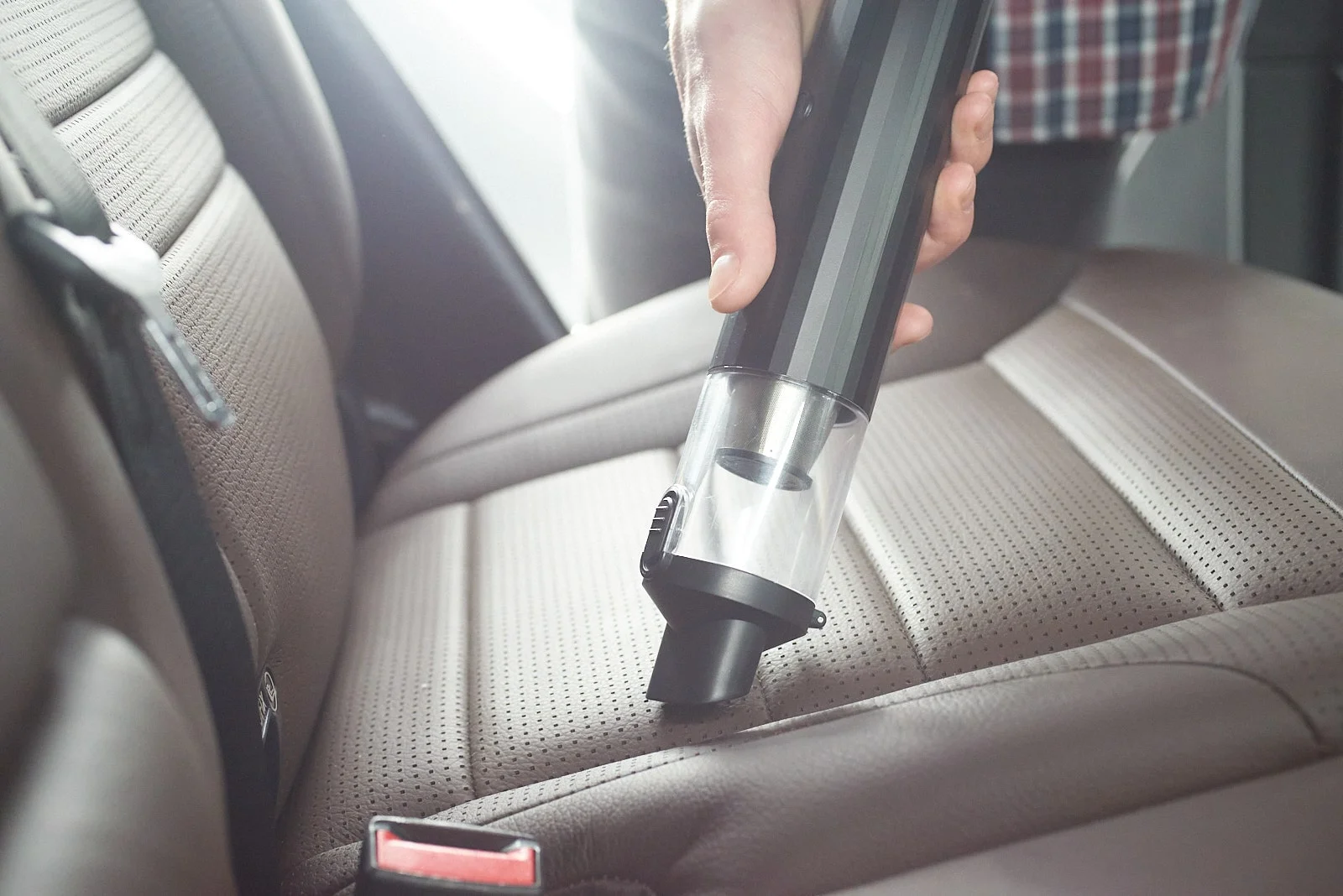 cordless handheld vacuum for Ford Expedition